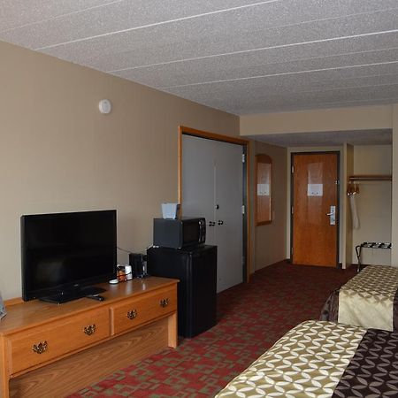 Travelodge By Wyndham Grand Forks Extérieur photo