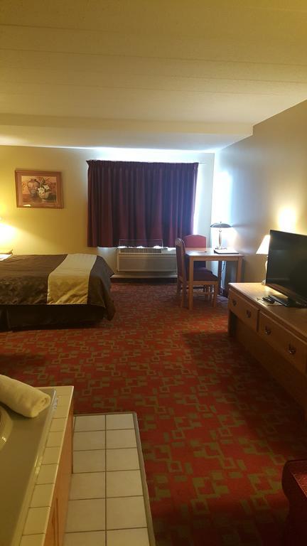 Travelodge By Wyndham Grand Forks Extérieur photo