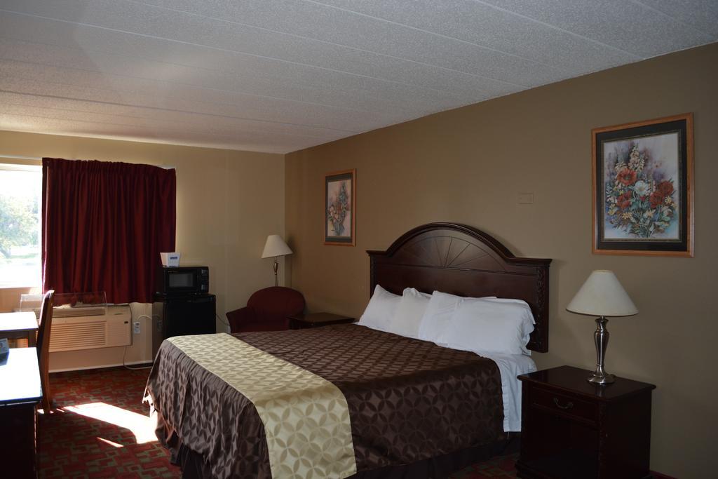 Travelodge By Wyndham Grand Forks Extérieur photo