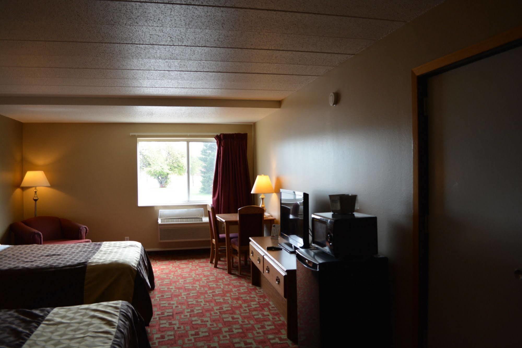 Travelodge By Wyndham Grand Forks Extérieur photo