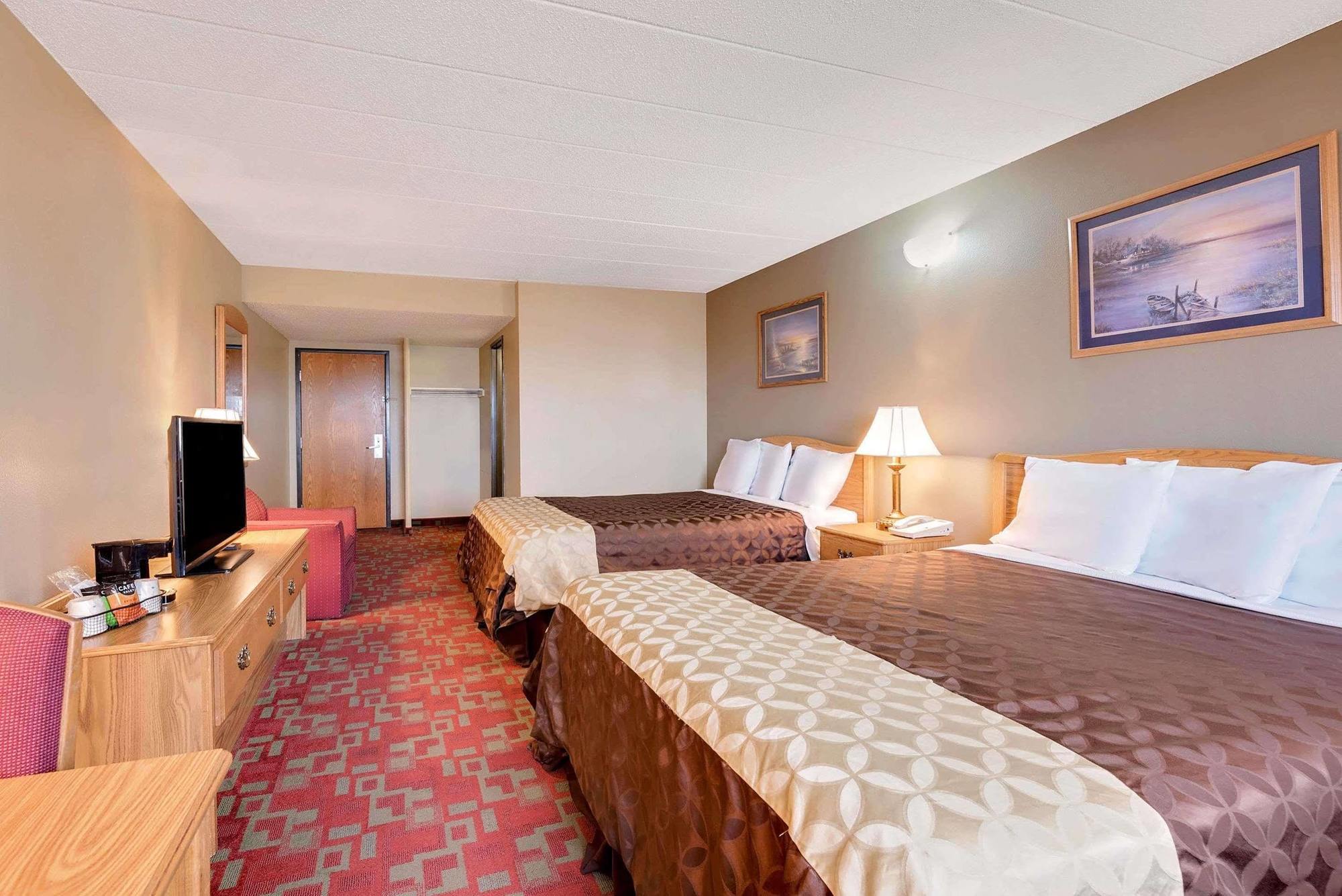 Travelodge By Wyndham Grand Forks Extérieur photo